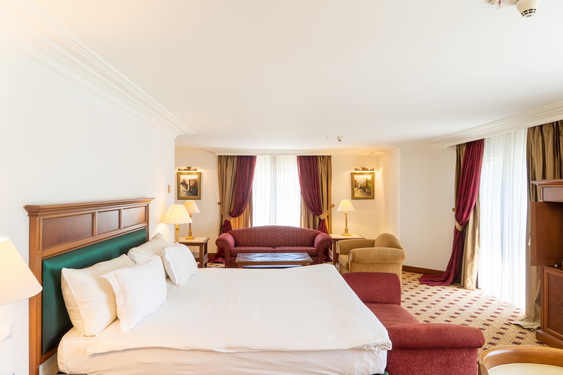 IC Hotels Airport Rezervasyon