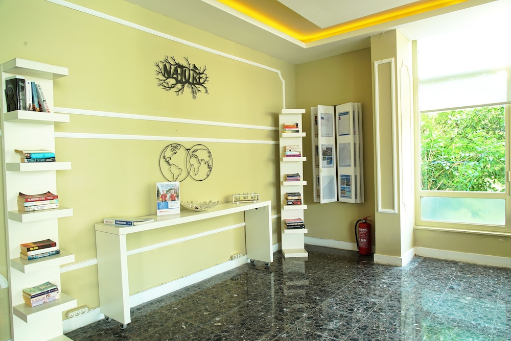 Blue Palace Hotel & Apart Rezervasyon