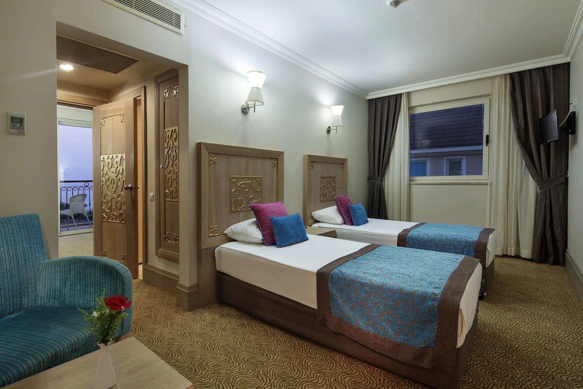 Crystal Family Rezervasyon