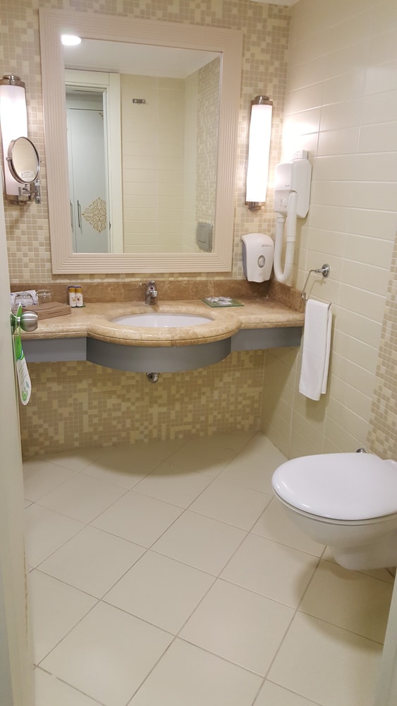 Crystal Admiral Rezervasyon