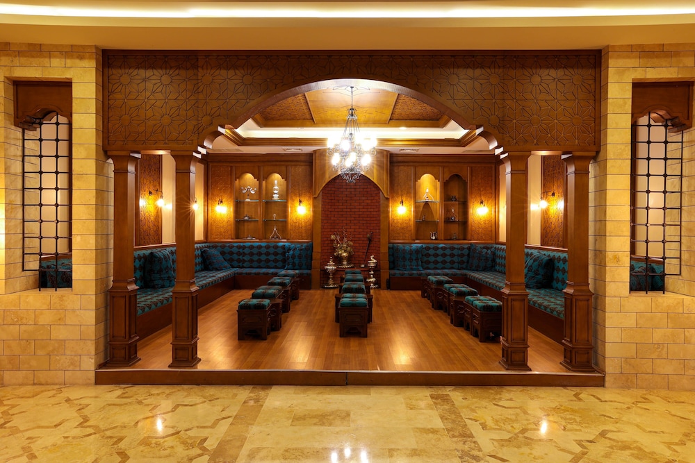 Crystal Deluxe Rezervasyon