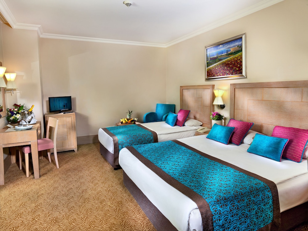 Crystal Deluxe Rezervasyon