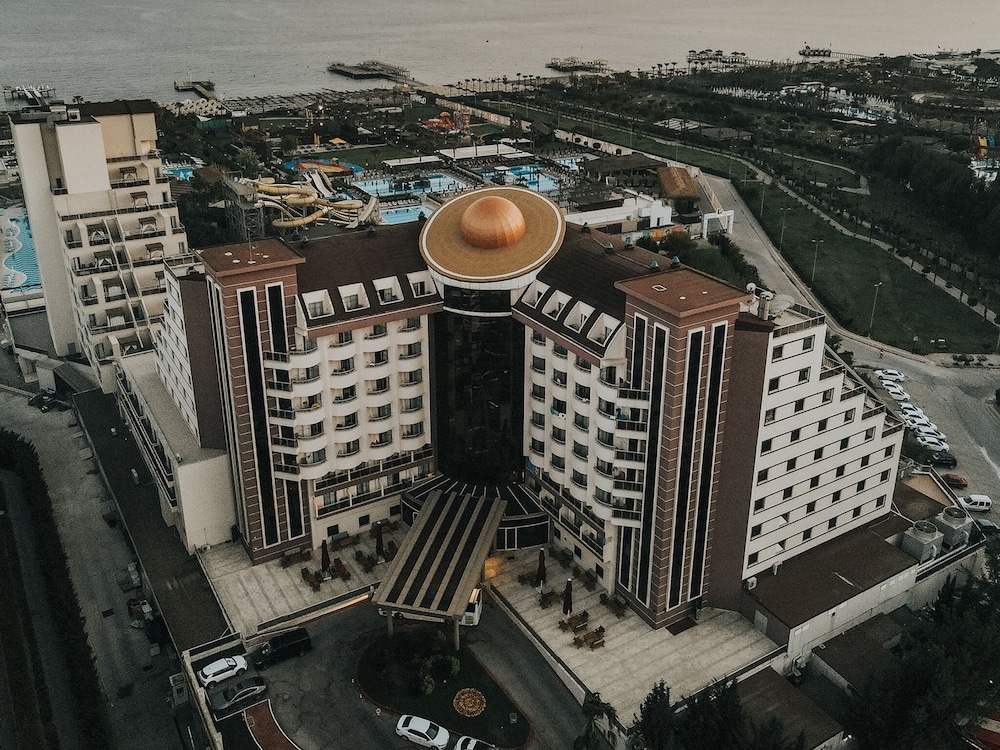 Saturn Palace Resort Rezervasyon