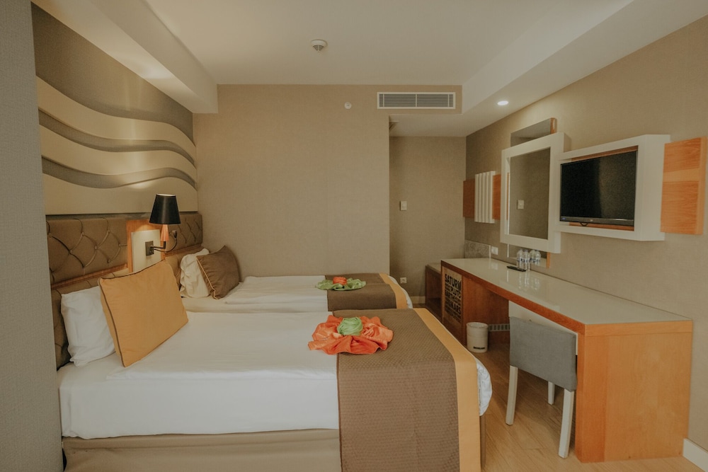 Saturn Palace Resort Rezervasyon