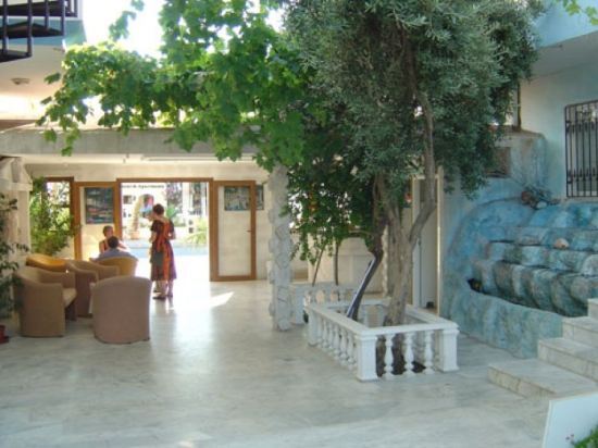 Atlantis Apartments Rezervasyon