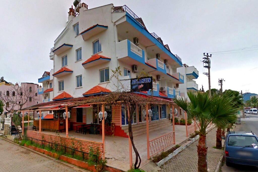 Atlantis Apartments Rezervasyon