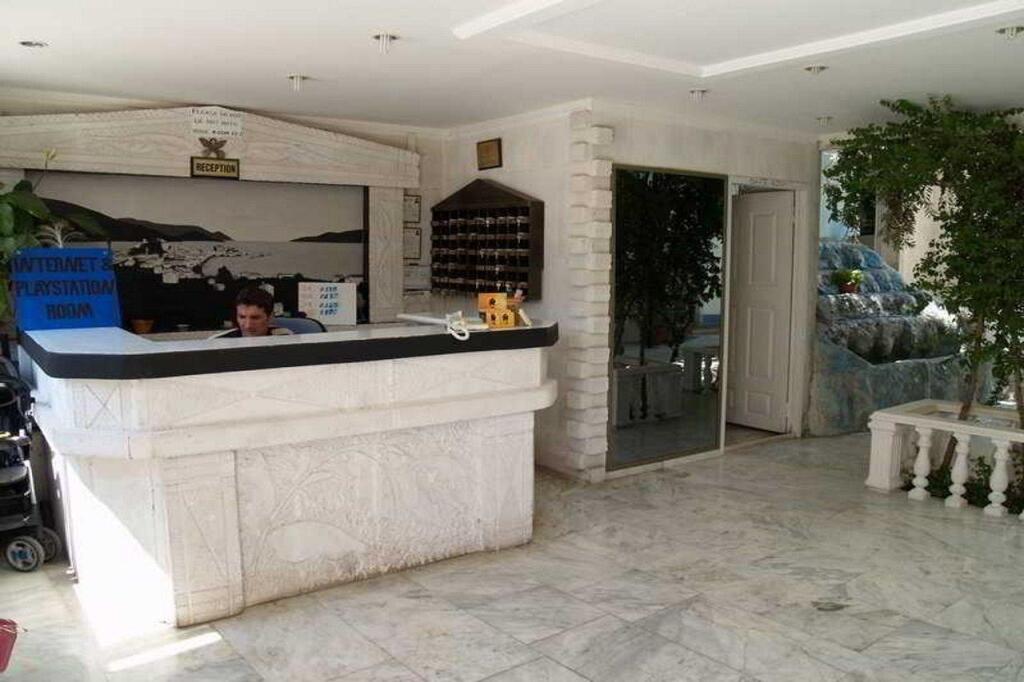 Atlantis Apartments Rezervasyon