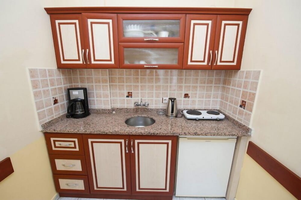 Lavinia Apart Hotel Rezervasyon