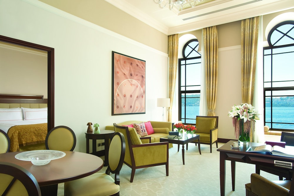 Four Seasons Hotel Istanbul At The Bosphorus Rezervasyon