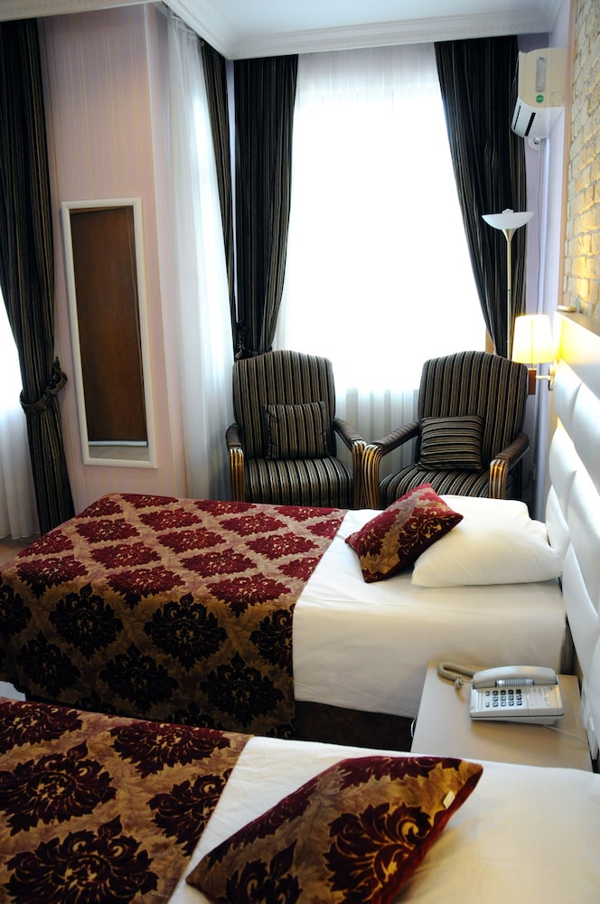 Nil Hotel Rezervasyon