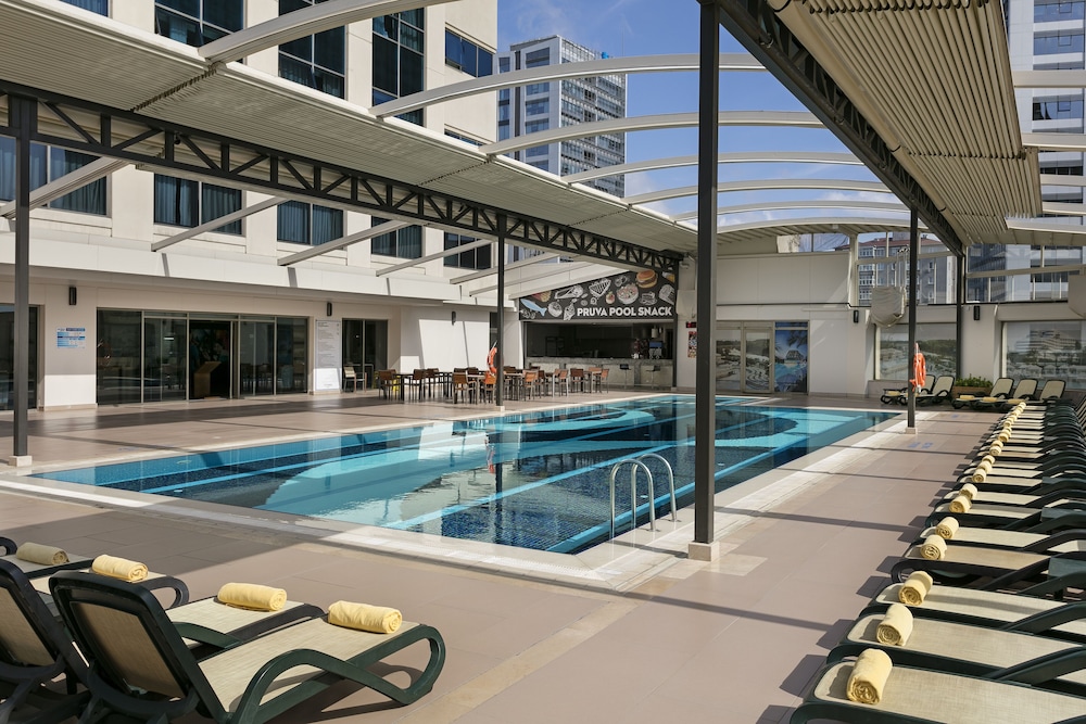 Titanic Business Kartal Rezervasyon