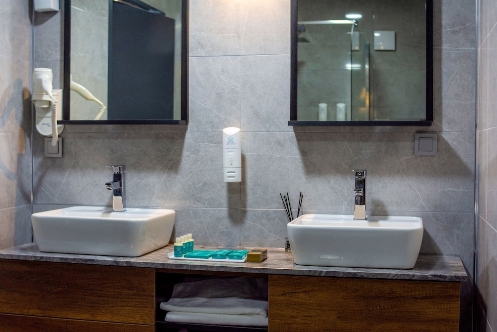 The Life Hotel & Spa Rezervasyon
