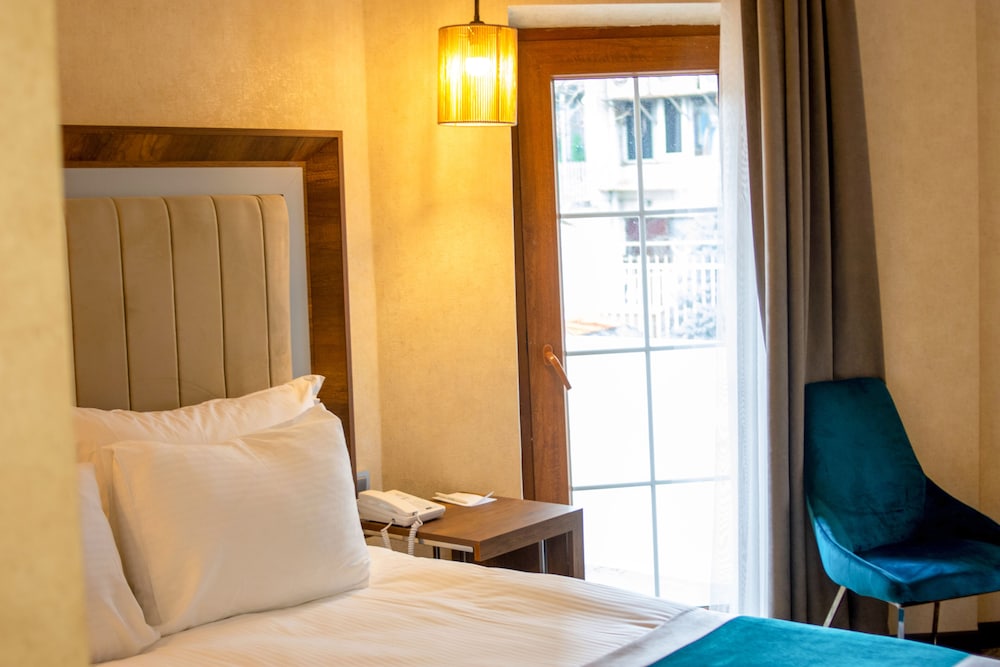 The Life Hotel & Spa Rezervasyon