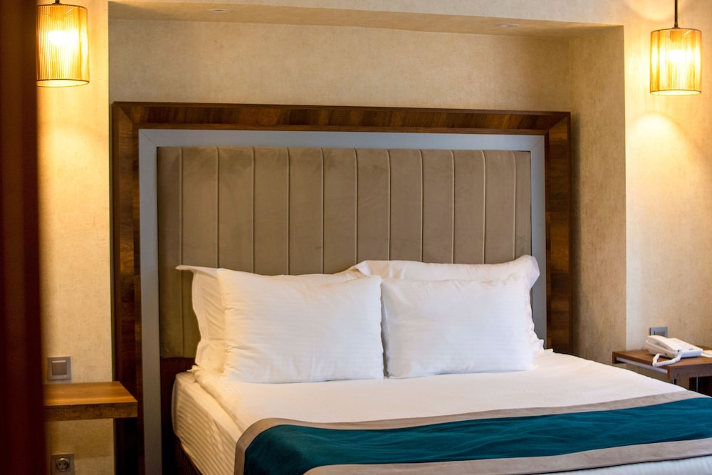 The Life Hotel & Spa Rezervasyon