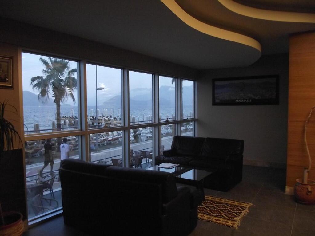 Point Beach Hotel Rezervasyon