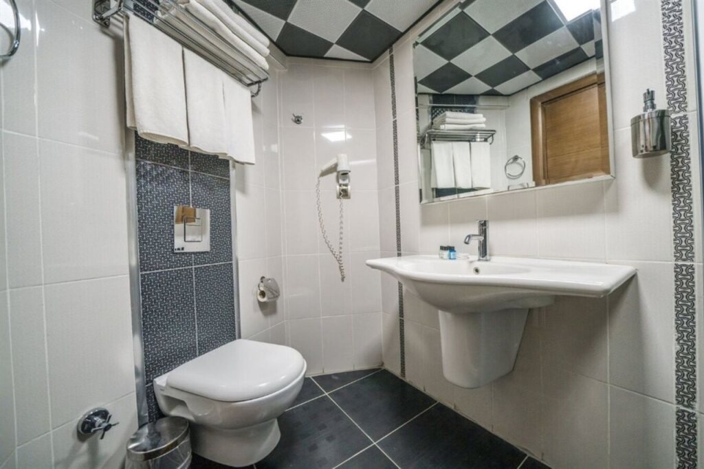 Point Beach Hotel Rezervasyon