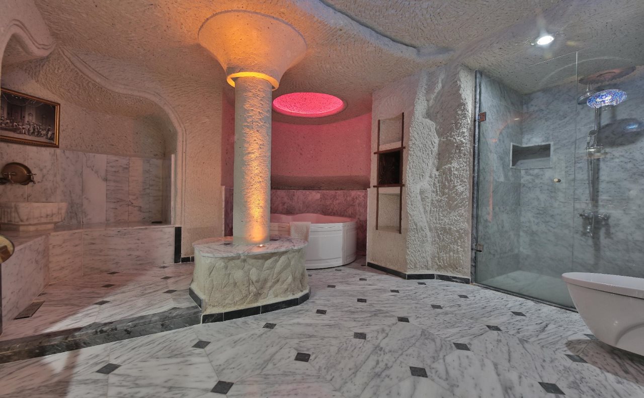 Local Cave House Rezervasyon