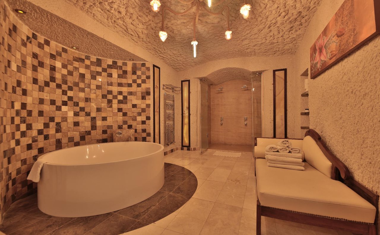 Local Cave House Rezervasyon