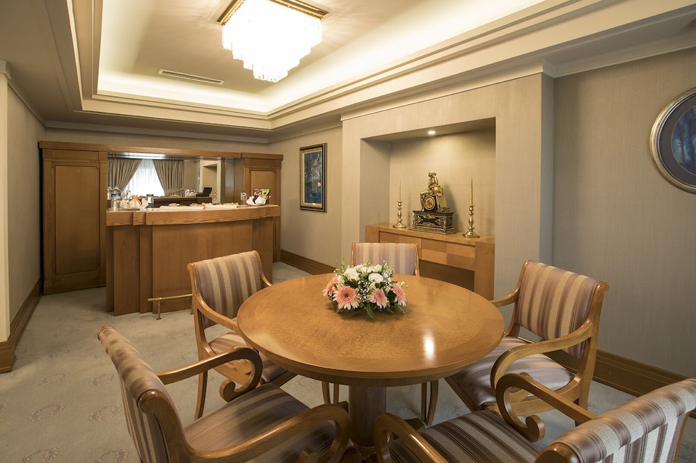 Zorlu Grand Rezervasyon