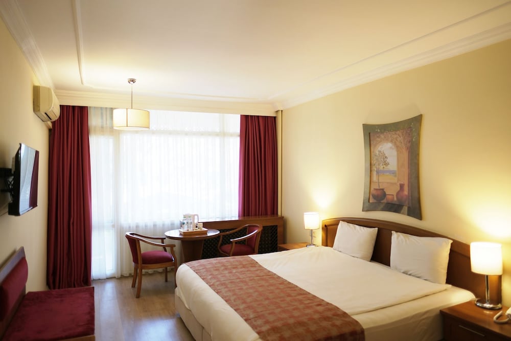 Troia Tusan Hotel Rezervasyon