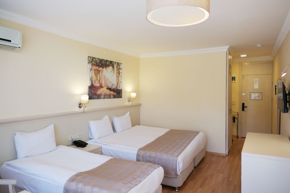 Troia Tusan Hotel Rezervasyon