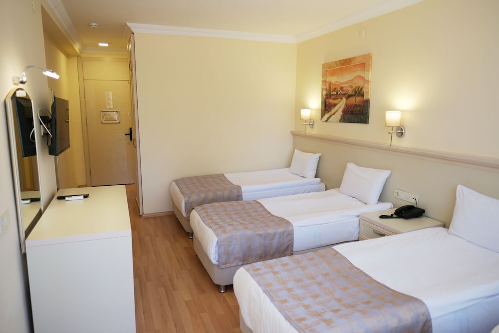 Troia Tusan Hotel Rezervasyon