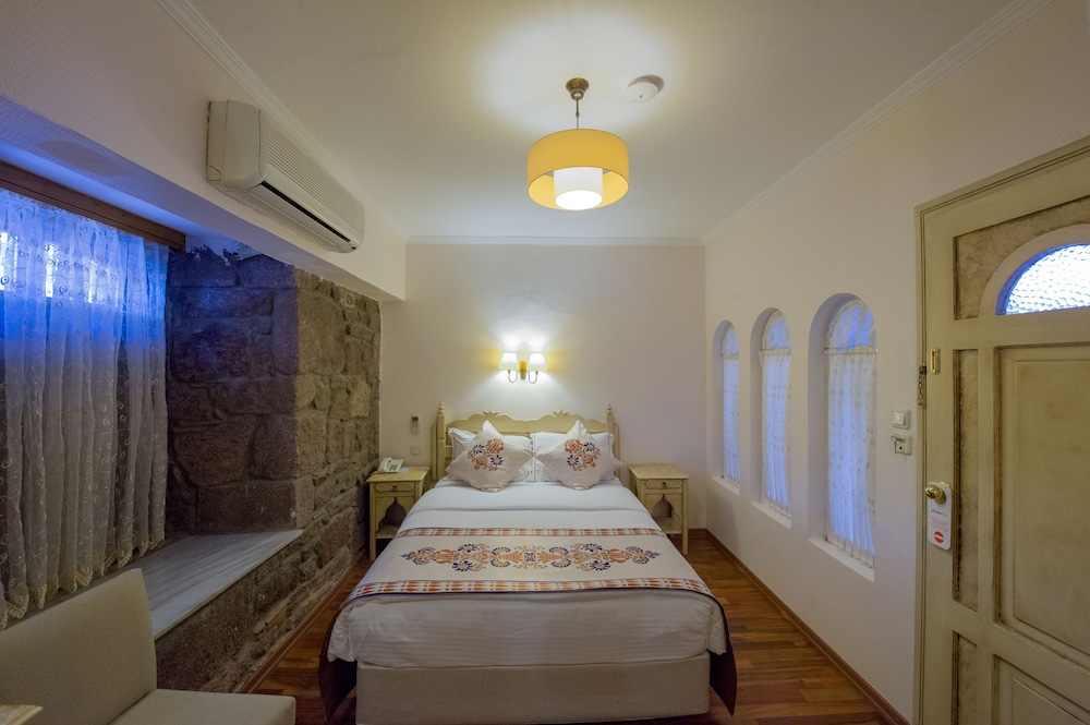 Assos Nazlihan Hotel Rezervasyon