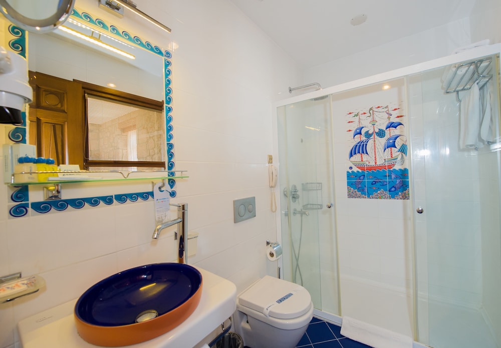 Assos Nazlihan Hotel Rezervasyon