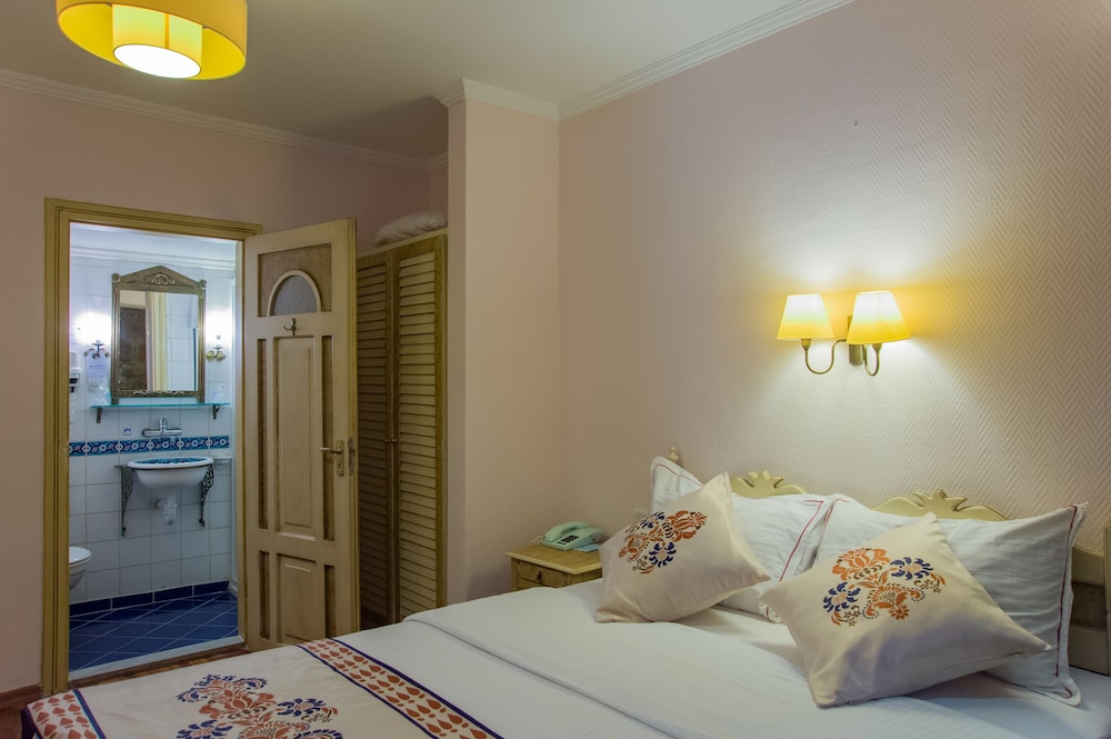 Assos Nazlihan Hotel Rezervasyon