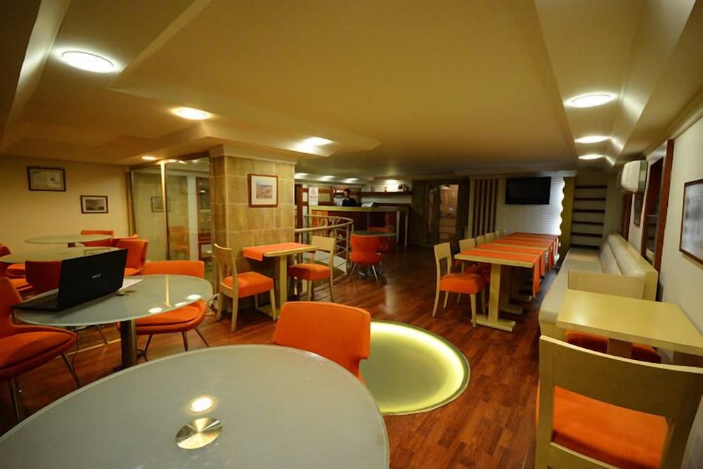 Anzac Hotel Rezervasyon