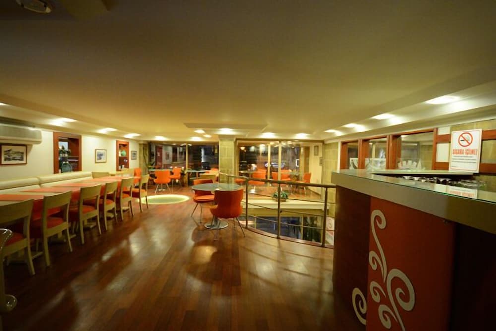 Anzac Hotel Rezervasyon