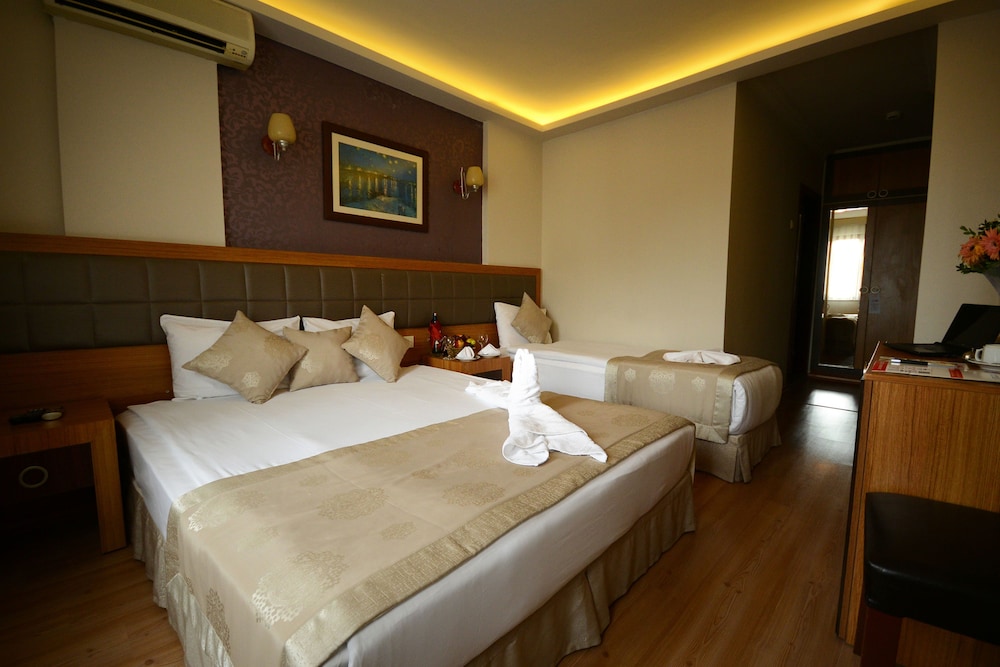 Anzac Hotel Rezervasyon