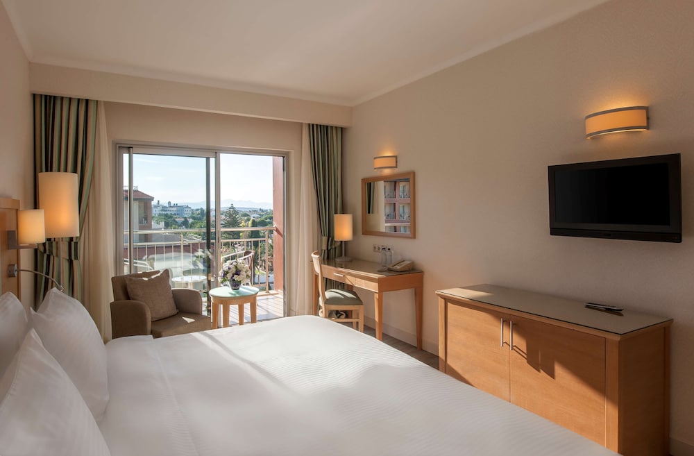 Radisson Blu Resort & Spa Çeşme Rezervasyon