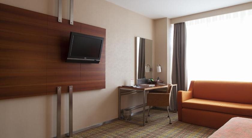 Hotel Houston Rezervasyon