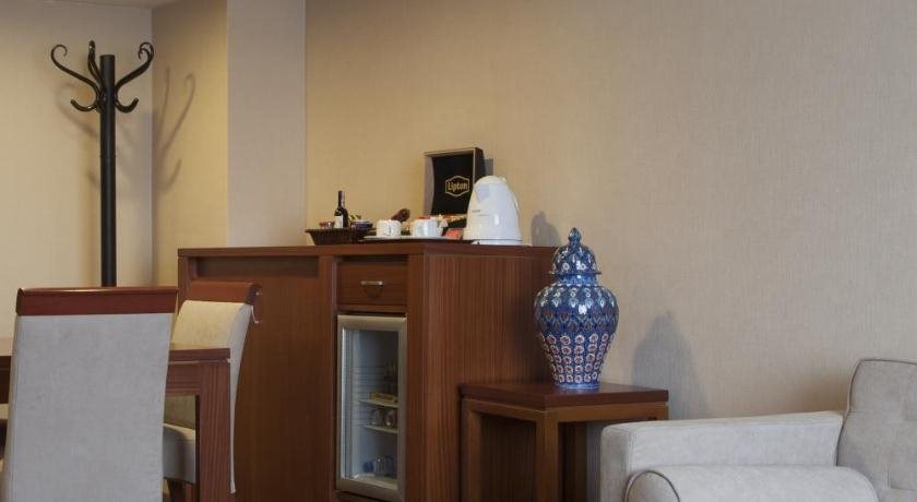 Hotel Houston Rezervasyon