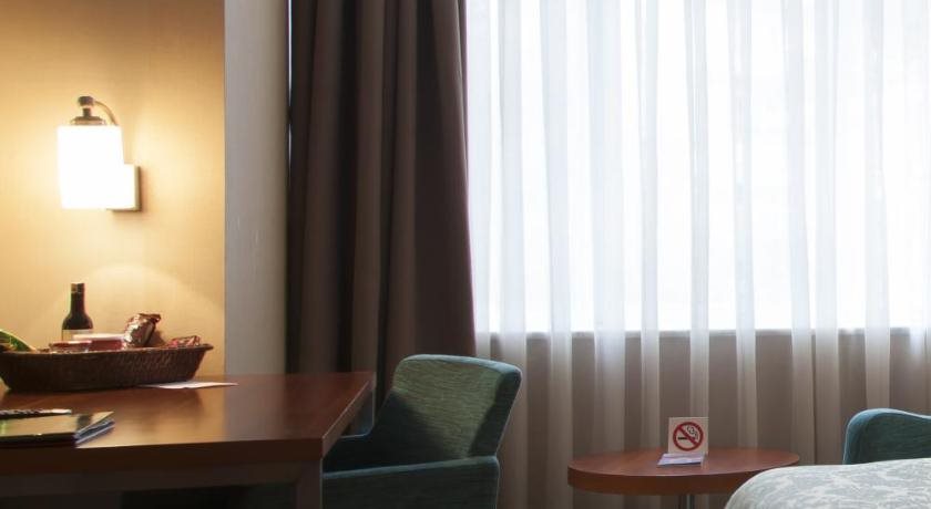 Hotel Houston Rezervasyon