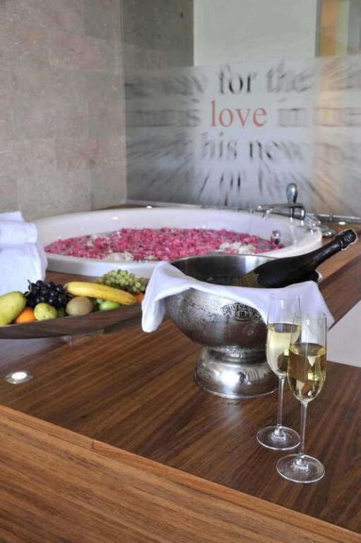 7800 Cesme Residences & Hotel Rezervasyon