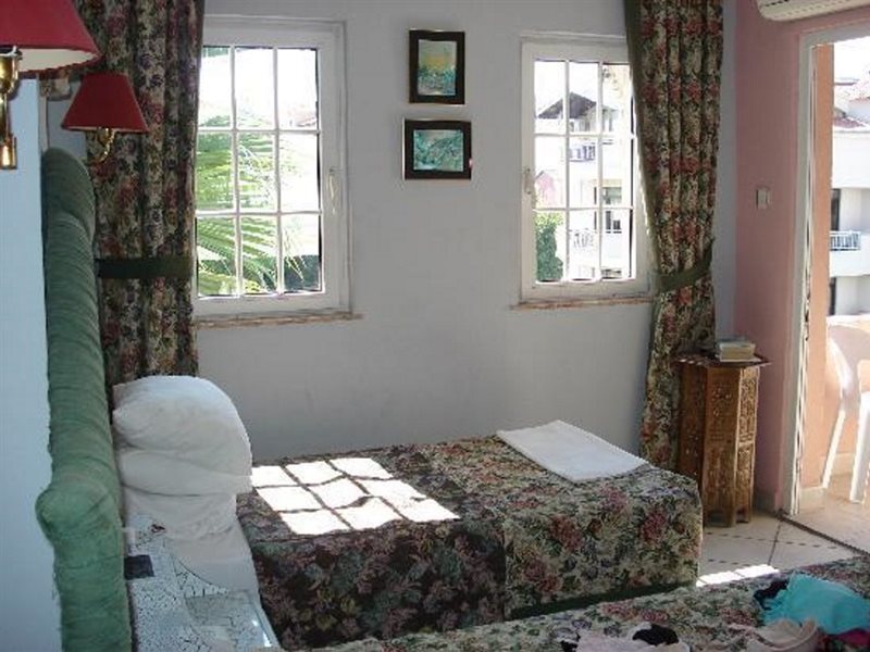 Domino Palace Hotel Rezervasyon