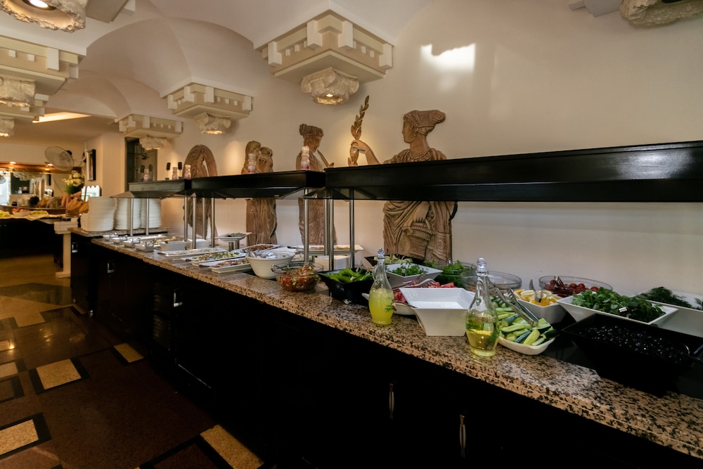 Lara Park Hotel Rezervasyon