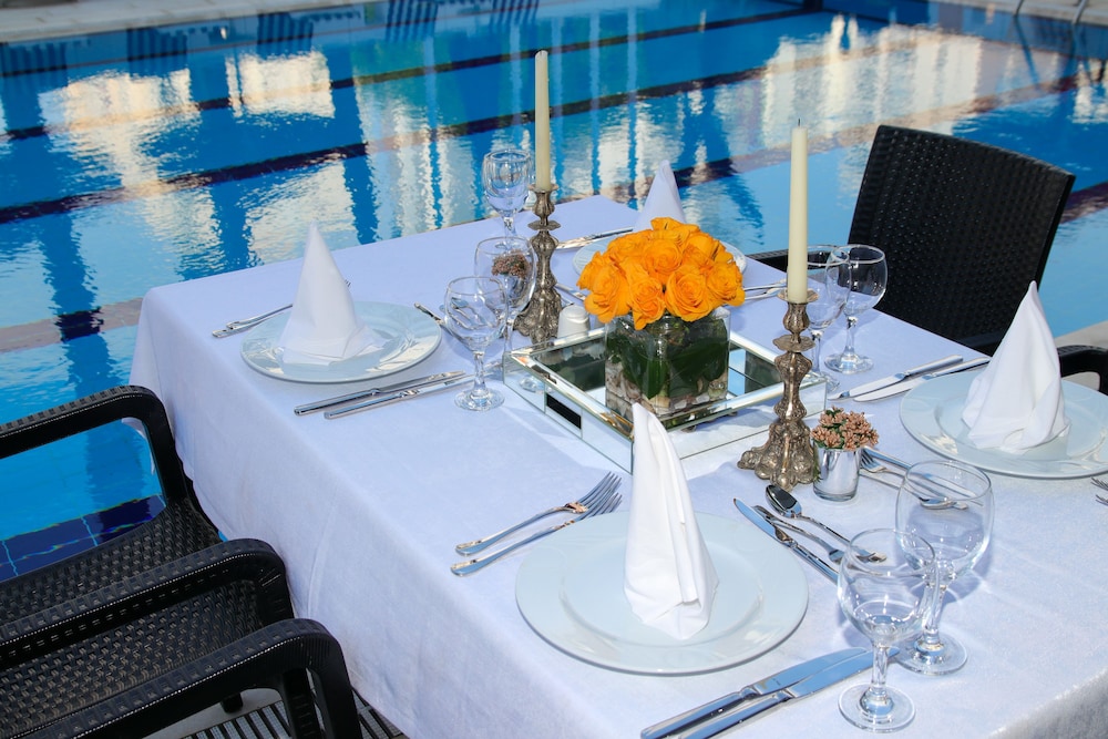 Lara Park Hotel Rezervasyon