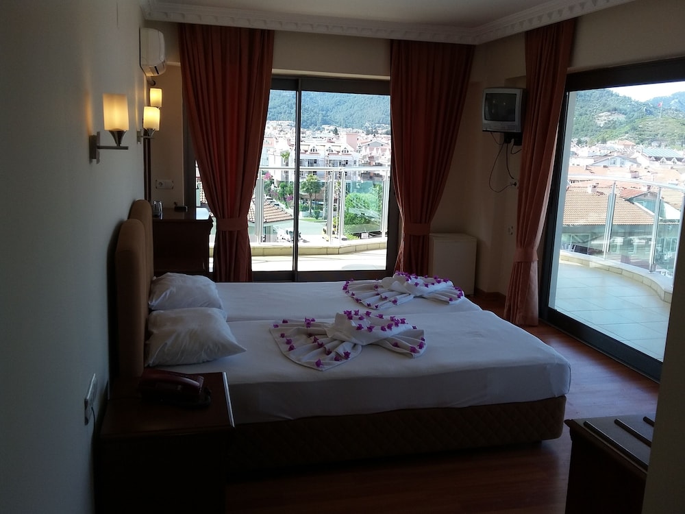 CihanTürk Hotel Rezervasyon