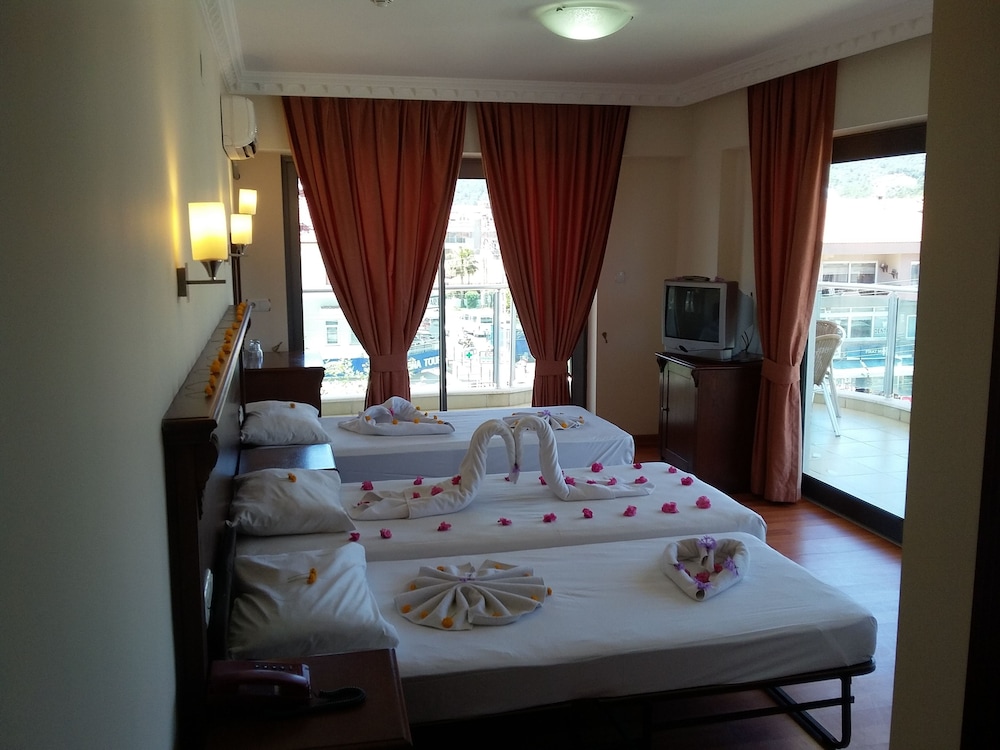 CihanTürk Hotel Rezervasyon