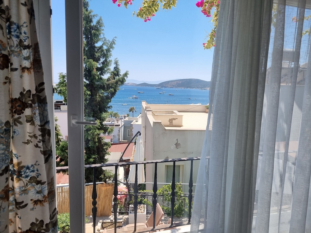 Berg Otel Rezervasyon