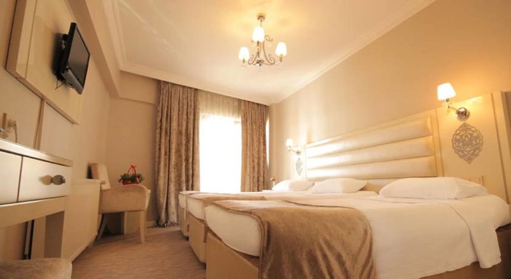 Royce Hotel Rezervasyon