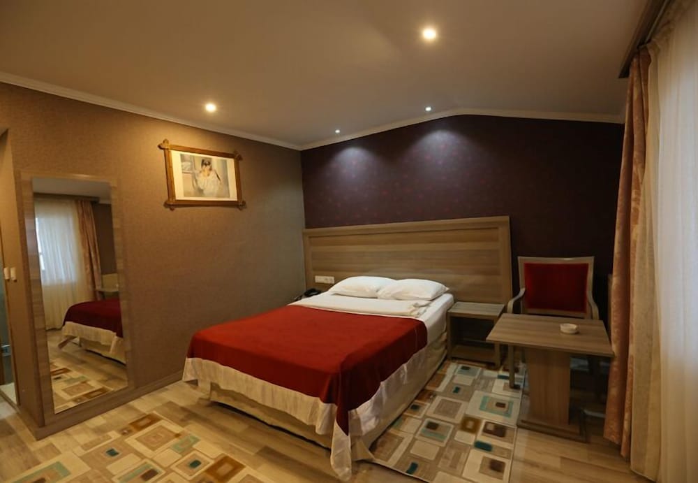 Mora Hotel Rezervasyon