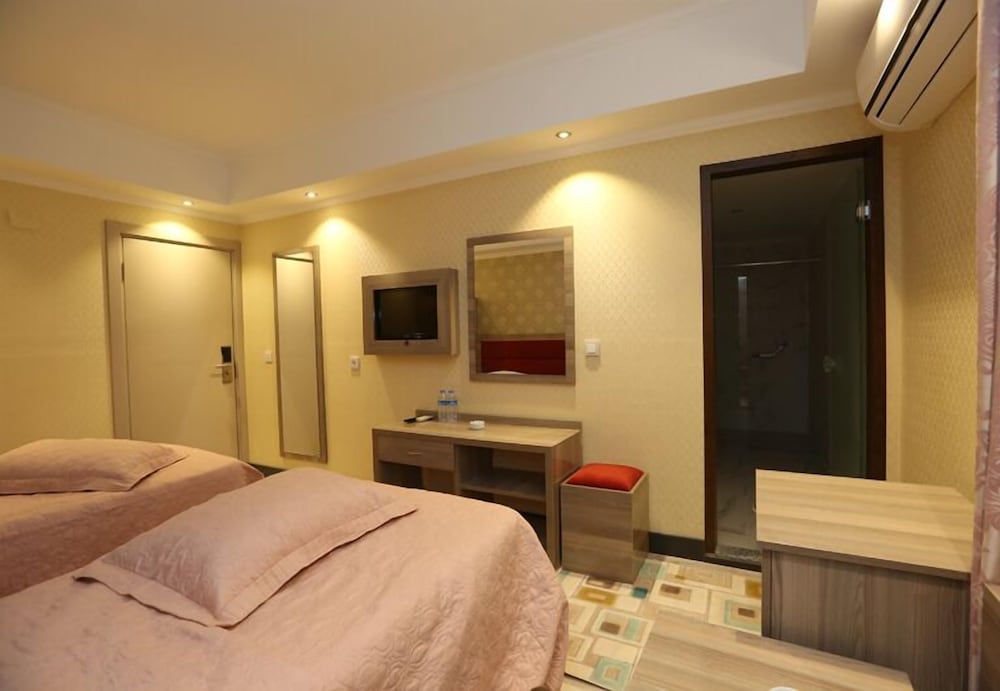 Mora Hotel Rezervasyon