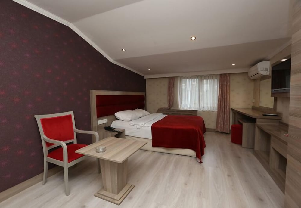Mora Hotel Rezervasyon