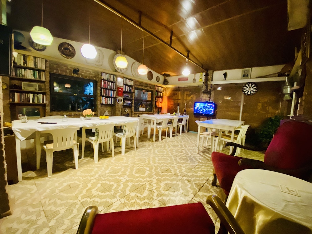 Kusadasi Mürsel Pansiyon Rezervasyon