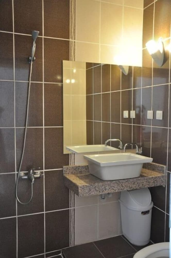 Kusadasi Mürsel Pansiyon Rezervasyon