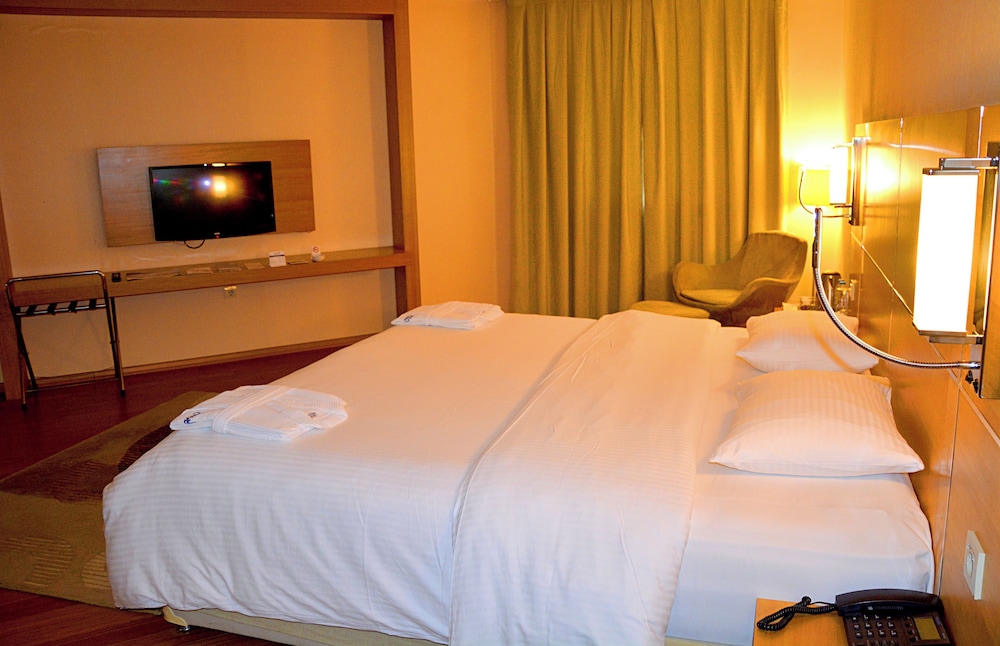 Jura Hotels Afyon Termal Rezervasyon